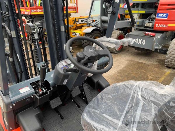 Container Mast 2.5ton Diesel Forklifts7