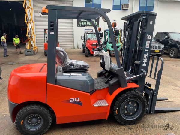 Container Mast 3.0ton Diesel Forklifts2